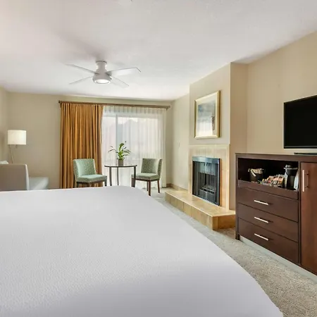 Best Western Plus Monterey Inn-2