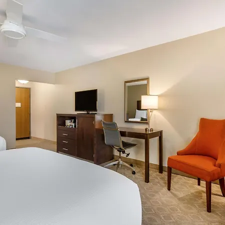 Best Western Plus Monterey Inn-3