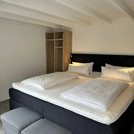 Hotel B4-2