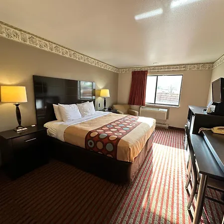 Rodeway Inn & Suites Madison East-2