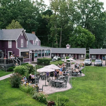 Plum Point Lodge-2
