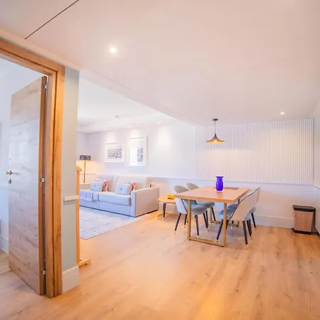 Vip Executive Suites Do Marques Hotel-3