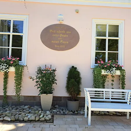 Schlosshotel Wilhelmsthal-3