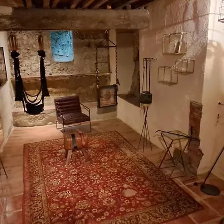 Love Room Perpignan- Nuit Insolite En Amoureux- 35Mn De Perpignan-2