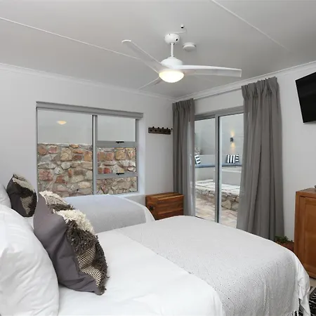 The Lookout Guest House-2