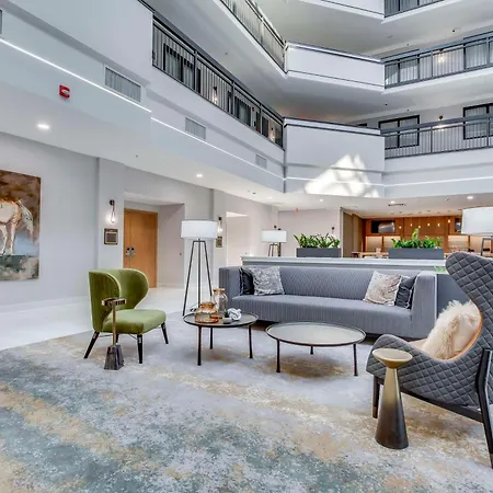 Embassy Suites By Hilton Louisville East-3