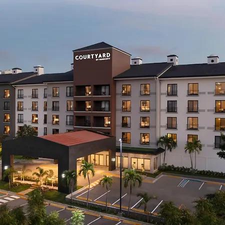 Courtyard By Marriott Santo Domingo-3