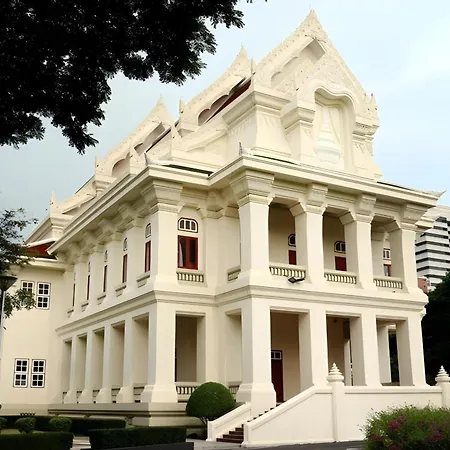 Episode 11 Hostel Sukhumvit-2