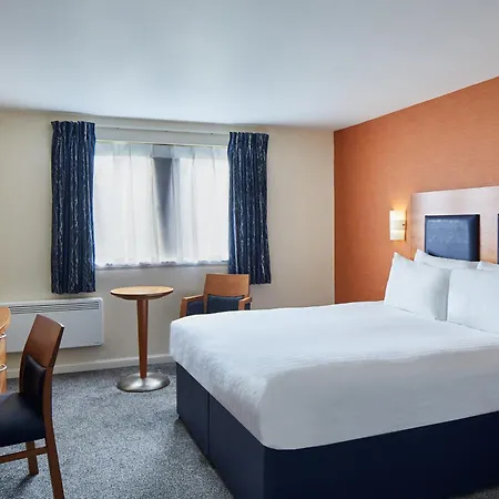 Leonardo Inn Aberdeen Airport-3