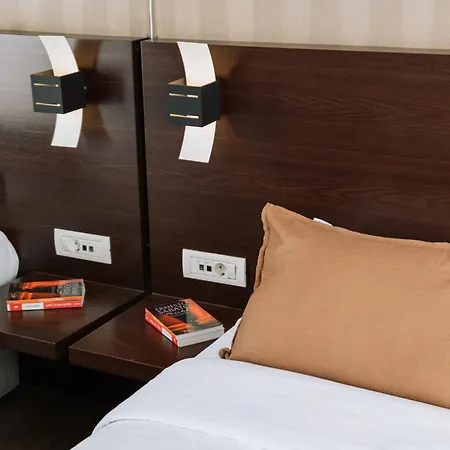 Duke Armeneasca Suites By Olala!-3