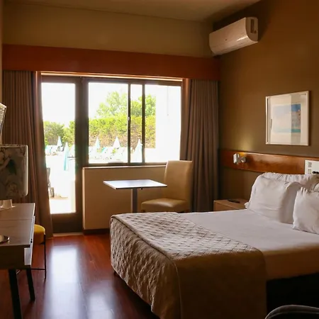 Hotel Meia Lua-3