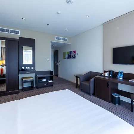 Premier Inn Doha Airport-3