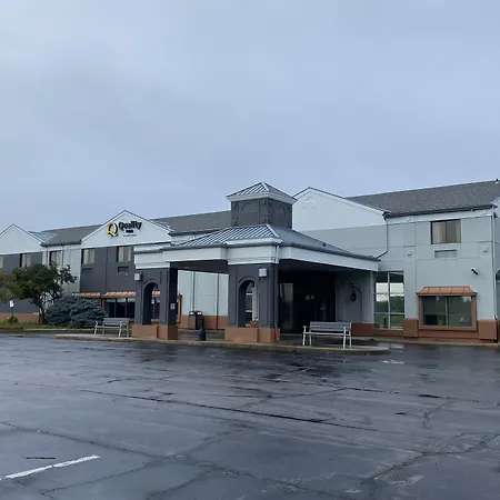Quality Inn Perrysburg - Toledo South-3