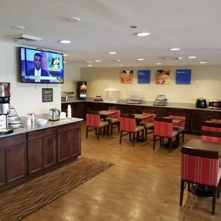 Comfort Inn Cleveland Airport-2