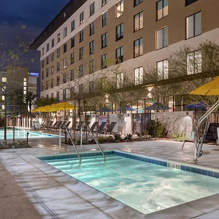 Home2 Suites By Hilton Anaheim Resort-3