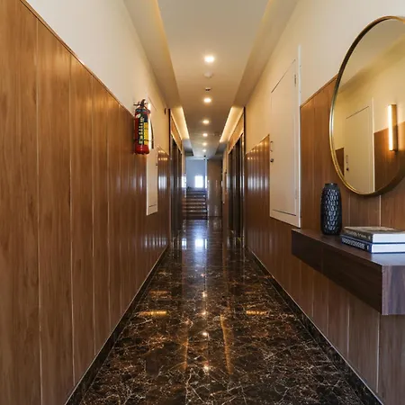 Fabhotel Prime The Royal Galaxy-3