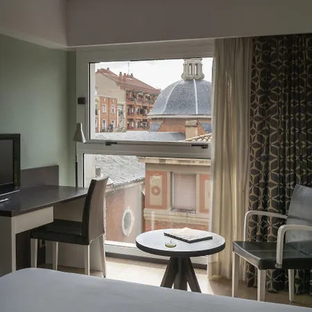 Hotel Ciudad de Logroño-2