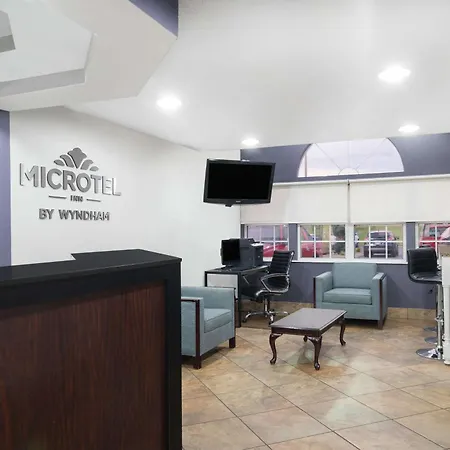 Microtel Inn Bowling Green-3