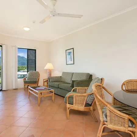 Tropic Towers Apartments-3