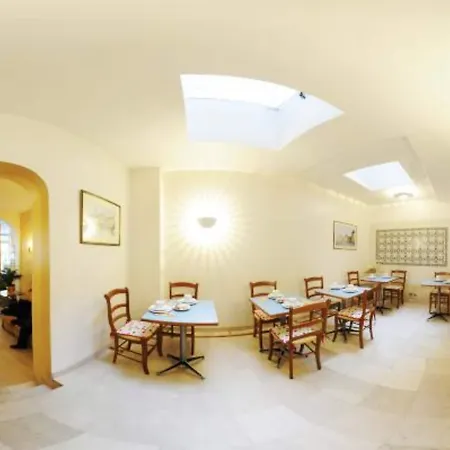 Hotel Cluny Sorbonne-3