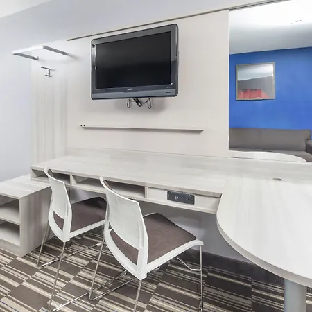 Microtel Inn & Suites By Wyndham Bethel/Danbury-2