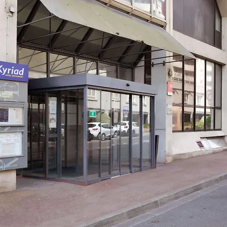 Kyriad Paris Est - Bois de Vincennes-3