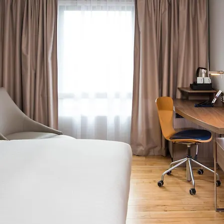 Holiday Inn London West By Ihg-2