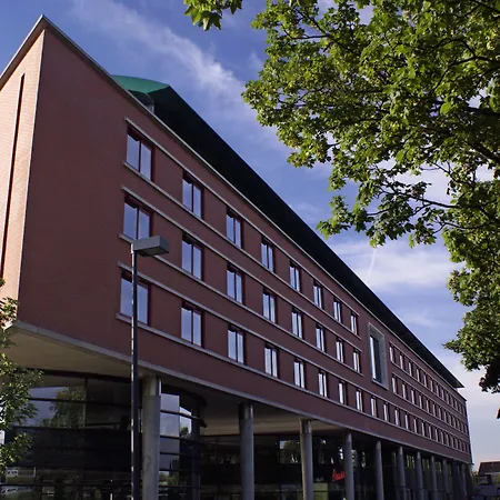 Hotel Van der Valk Maastricht-3