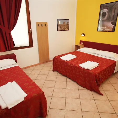 Hotel Mantegna Stazione-2