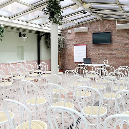Hotel Mantegna Stazione-3