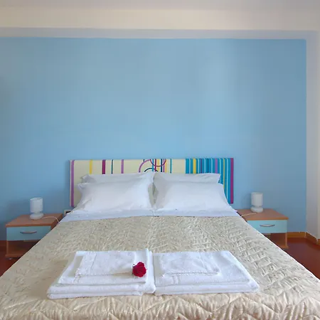 Iris Hotel-2