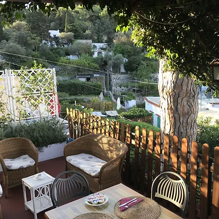 La Reginella Capri-3