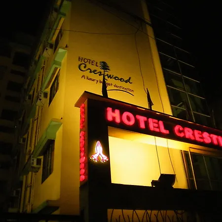 Hotel Crestwood-3
