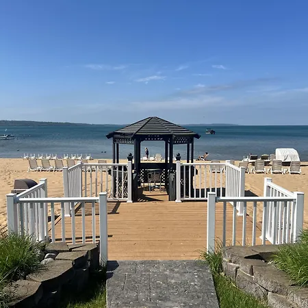 The Beach Haus - Traverse City-2