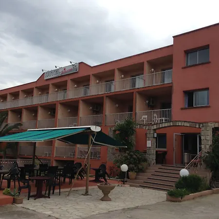 Hotel Hibiscus-2