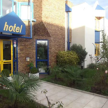 Rev'Hotel-2