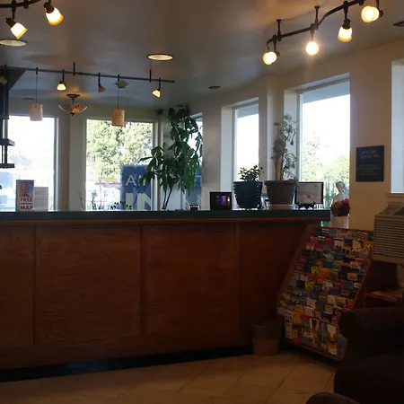 Airport Inn-3