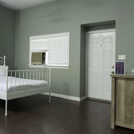 Elevate Rooms Taigh Ice-3