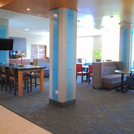 Holiday Inn Express & Suites - Columbia City By Ihg-2