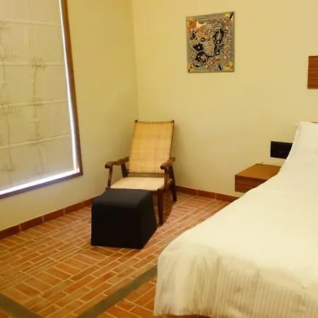 Fabhotel Illam Hospitality-3