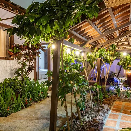 Alajuela City Hotel & Guest House-3
