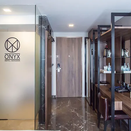 Onix Hotel Bangkok-3