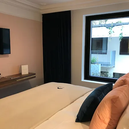 Hotel Parister Piscine & Spa-3