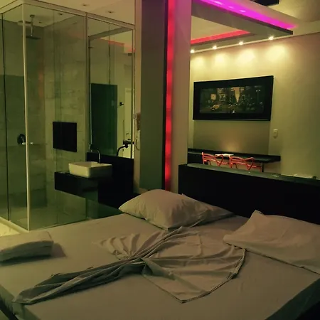 Dinys Motel (Adults Only)-3