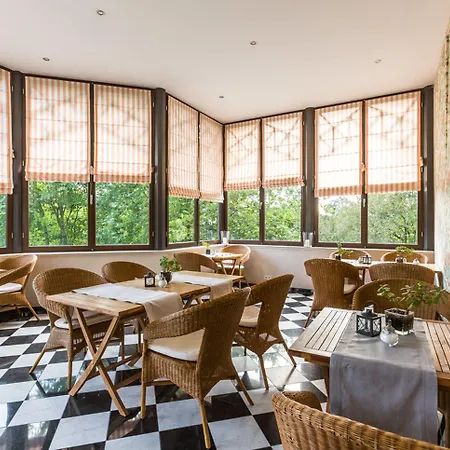 Hotel Schloss Gamehl-2