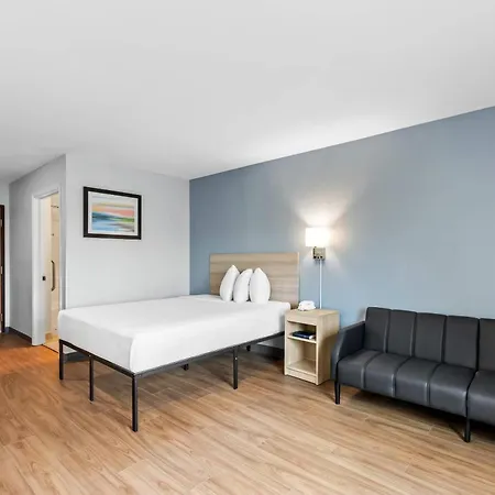Birch Hill Suites Clarksville-Louisville North-2