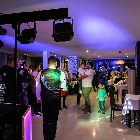 Hotel Razvan-3
