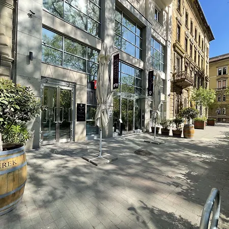 Smart Hotel Budapest-2