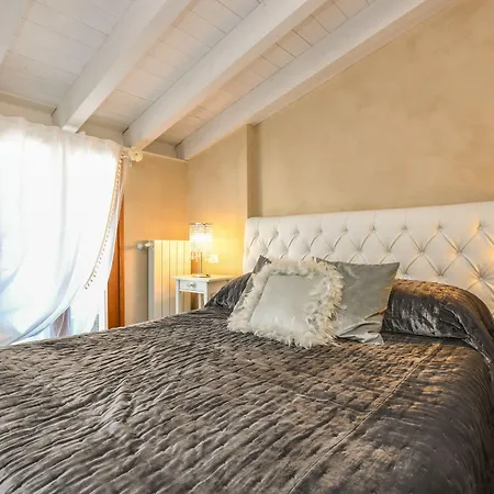 Luxury Suite Sirmione-3