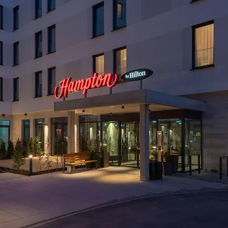 Hampton By Hilton Munich City North-3